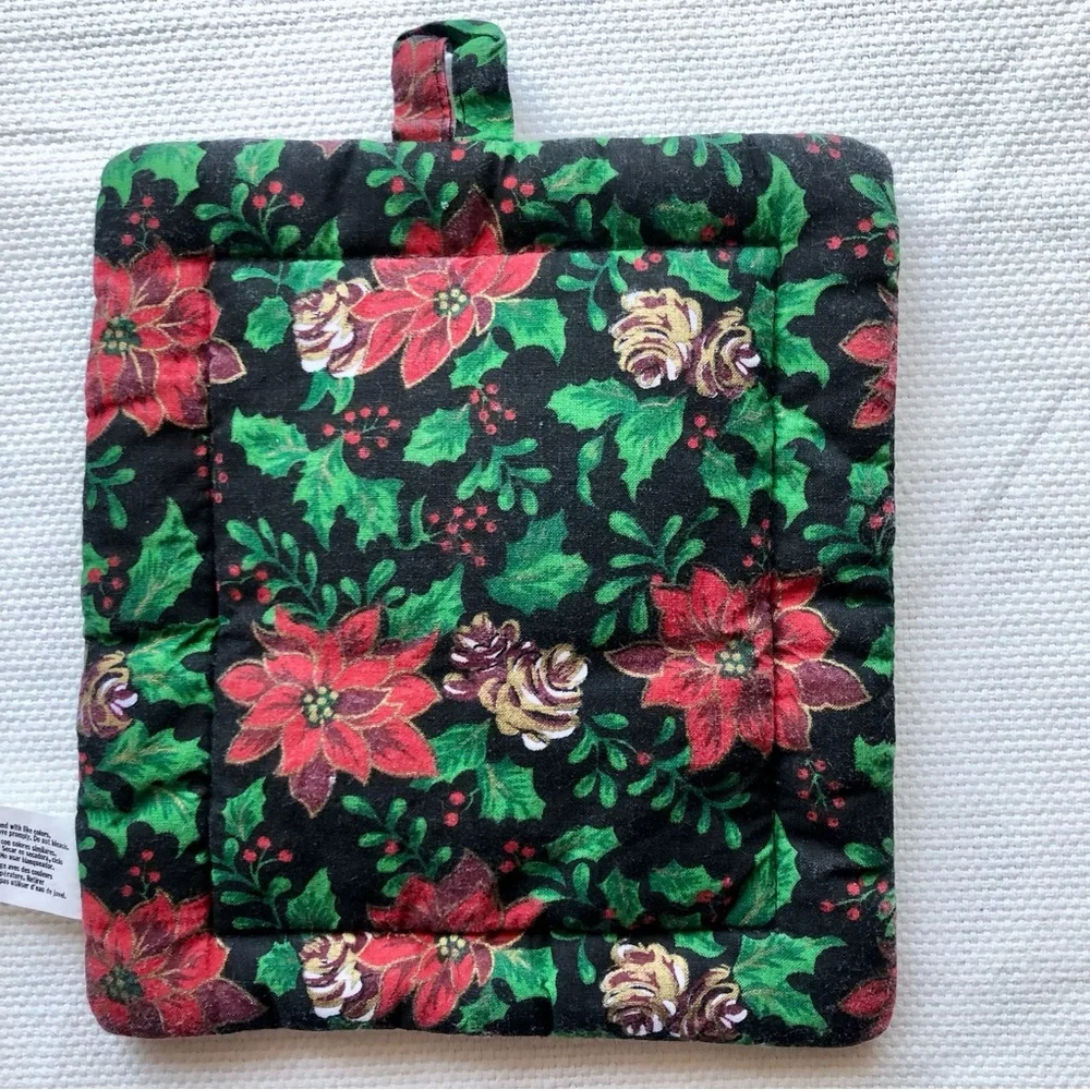 Vintage Cat face Quilted Pot Holder Christmas pinecones holly poinsettia hot pad